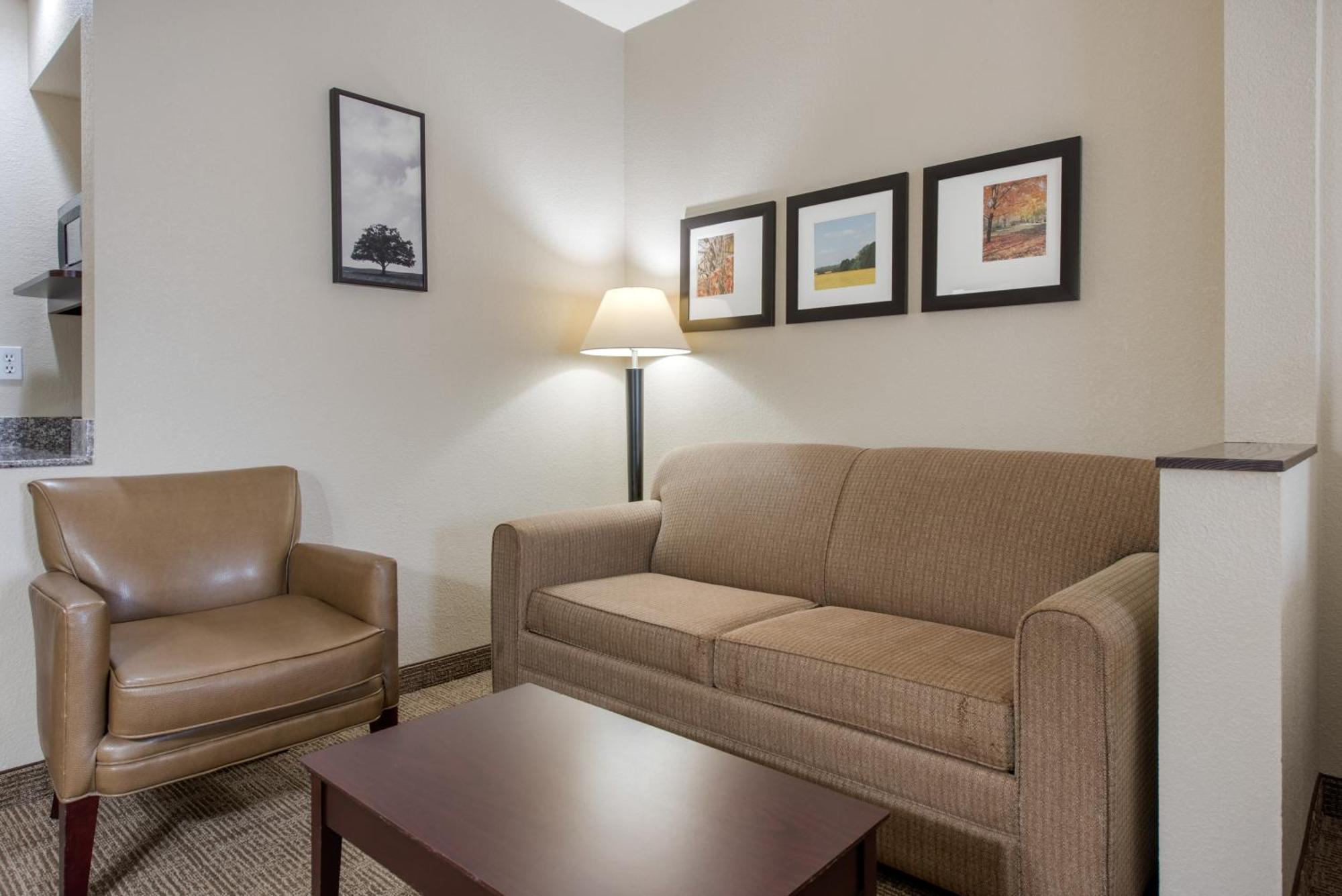 Comfort Suites Lafayette University Area Exterior photo